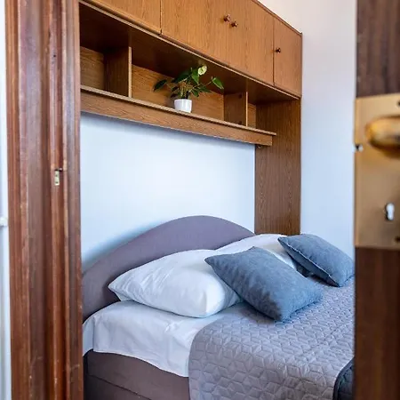 Long View Apartment, Apartment